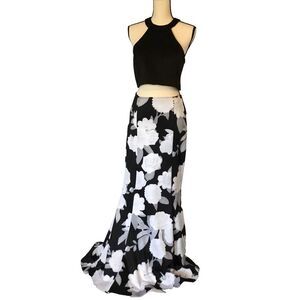 My Michelle Formal dress 2-piece floral mermaid style bottom\black halter top 13